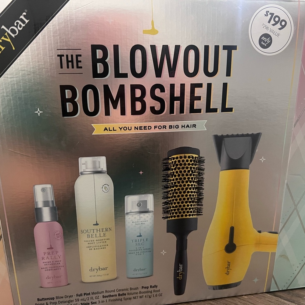 NEW drybar blowout set